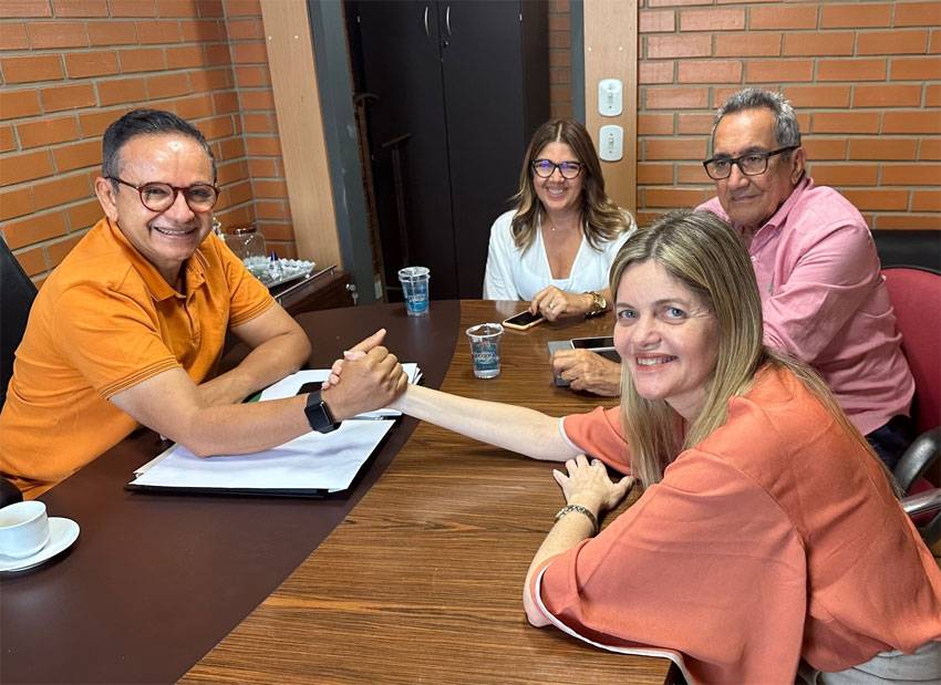 Deputado Dr. Hélio poderá ser o nome de Mão Santa para Prefeitura de Parnaíba contra Florentino
